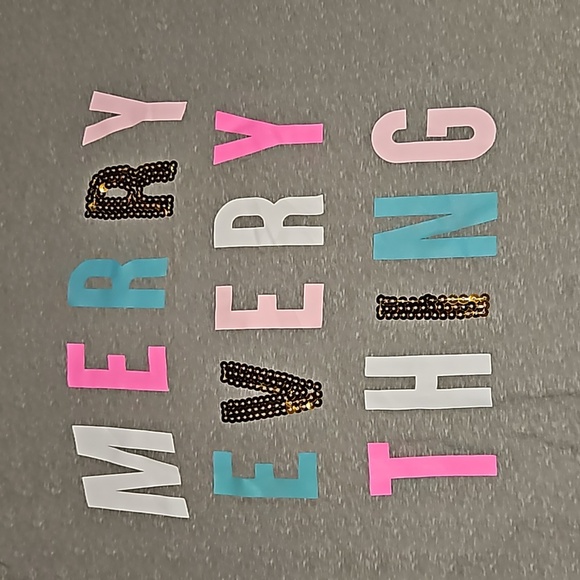 2 Juniors Shirts Pink Grey Colorful Merry Everything & Blue Red Sleigh All Day L - Picture 7 of 9